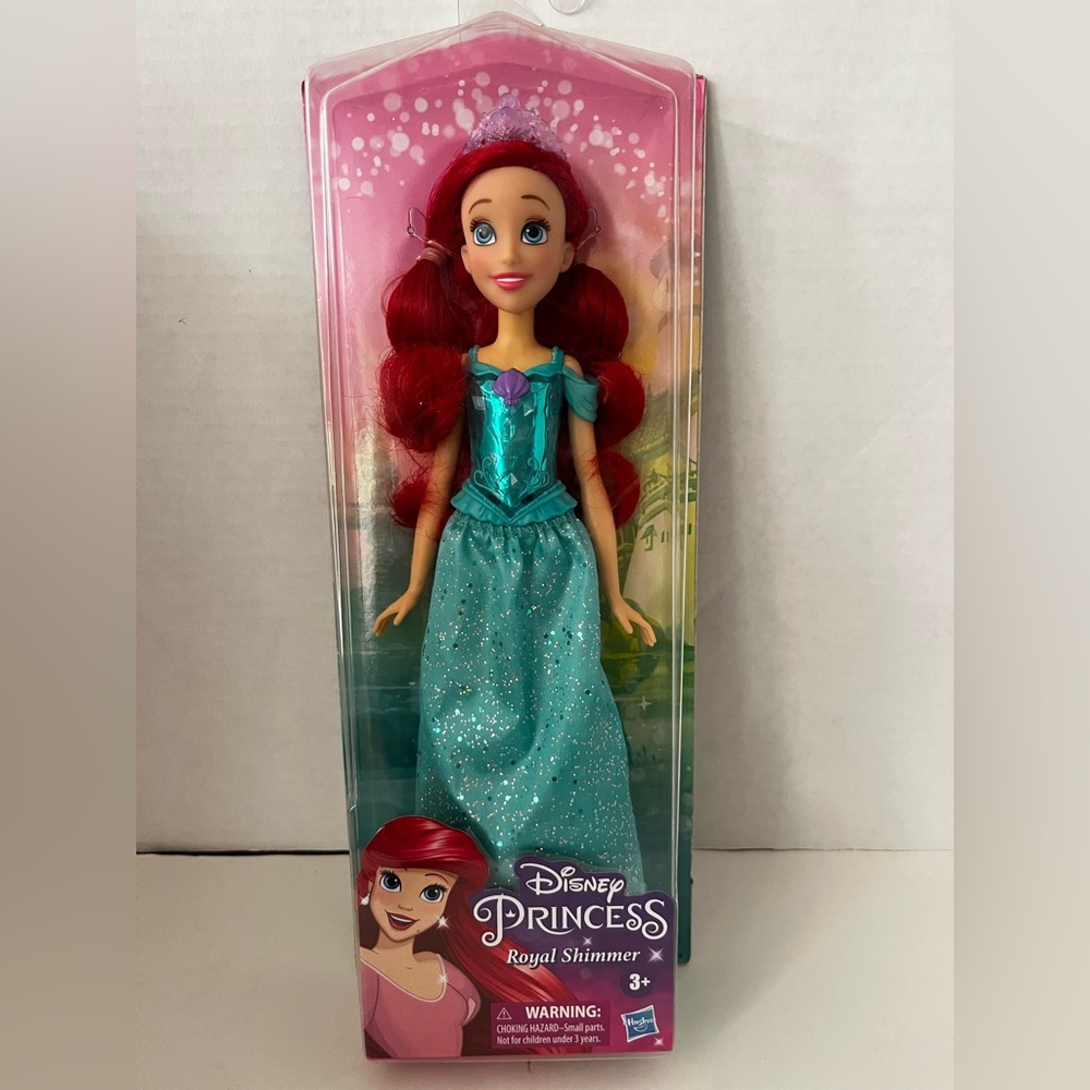 Disney Princess Royal Shimmer Ariel Doll w/skirt & accessories NWOT